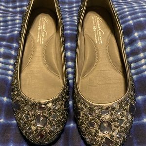 Kenneth Cole sparkly silver flats size 6 1/2